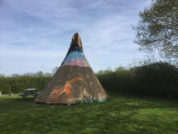 Big Sky Tipi Holidays Wartling Екстер'єр фото